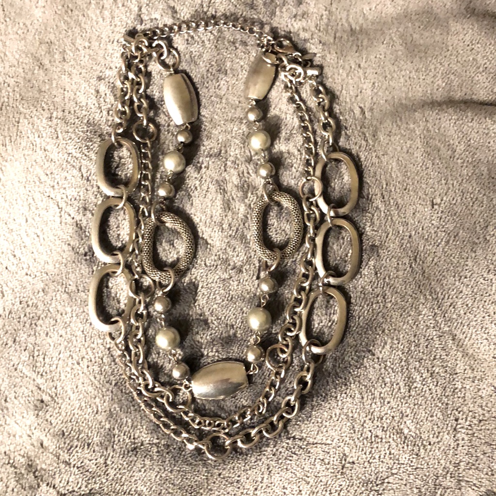 Silver Tone Necklace